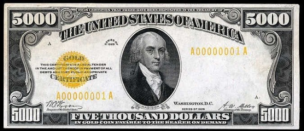 Ein schwarzer Hintergrund mit einem Porträt von George Washington auf einem US-Dollar-Schein im Wert von fünftausend Dollar, mit fetter Schrift 'Vereinigte Staaten' und 'Fünftausend Dollar'