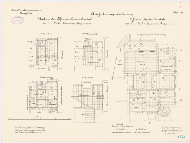 Schwarz-weißer Architekturgrundriss des ehemaligen Bundeskanzleramts in der Bundesrepublik Deutschland, der detaillierte Layout mit Textannotationen zeigt.