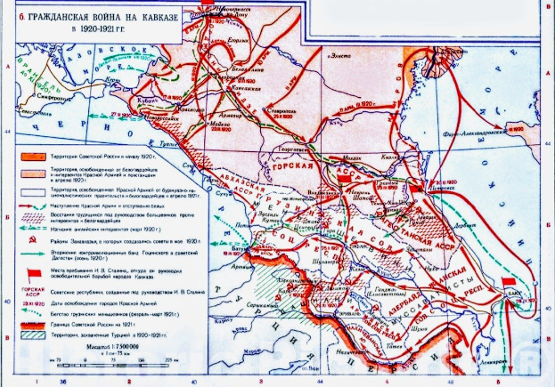 Ein Plakat mit einer detaillierten Karte des sowjetischen Reichs während des Zweiten Weltkriegs, versehen mit Text und Zahlen zum Konflikt.